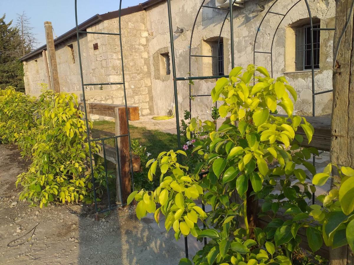 Gibbesi Country Farm Piccolo Cottage Naro 외부 사진