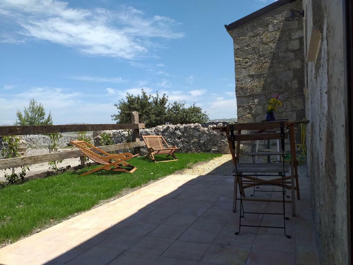 Gibbesi Country Farm Piccolo Cottage Naro 외부 사진